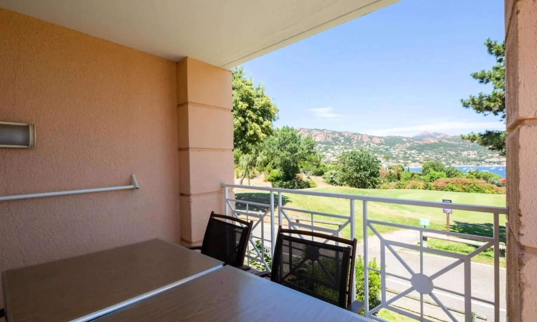 Residence Le Village De Cap Esterel - Maeva Home - Appartement 2 Pieces 5 Personnes Selection Mae-3658 Сен-Рафаэль
